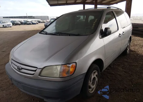 2001 Toyota Sienna Le z USA, uszkodzony, nr VIN 4T3ZF13C31U404277